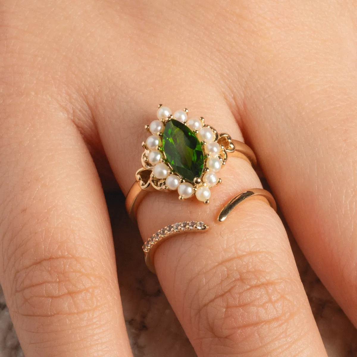 14k White Sapphire Open Front Nesting Ring