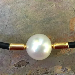 18KT Yellow Gold Paspaley South Sea Pearl Pendant Swap 13mm "Fine"