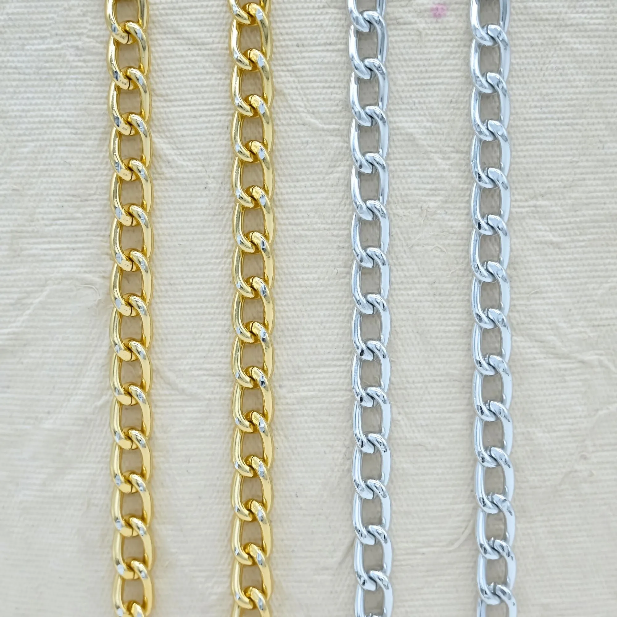 Aluminium Chain | Size : W-7mm,8mm | Qty : 1mtr | JT-14-43-7