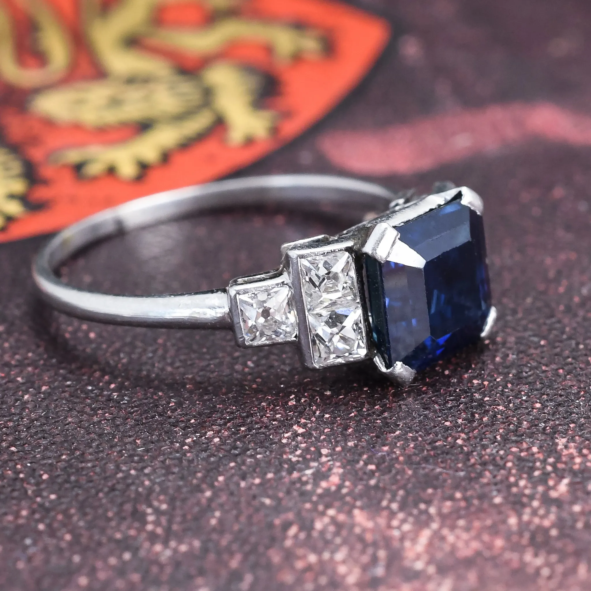 Art Deco 2.50ct Sapphire & Diamond Stepped Shoulders Solitaire Ring