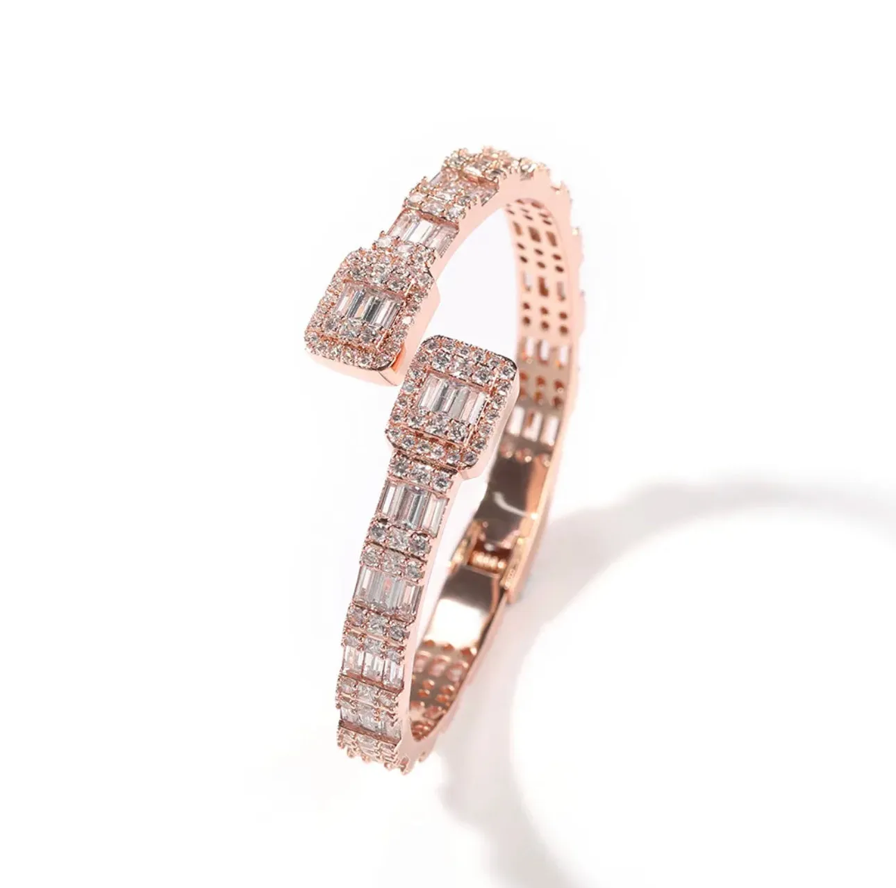 BAGUETTE BANGLE