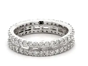 Baguette Diamond Center with Brilliant Cut Diamond Bands 18k White Gold