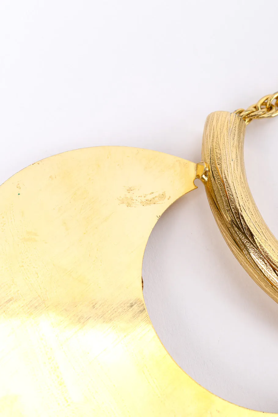 Crescent Plate Chain Belt