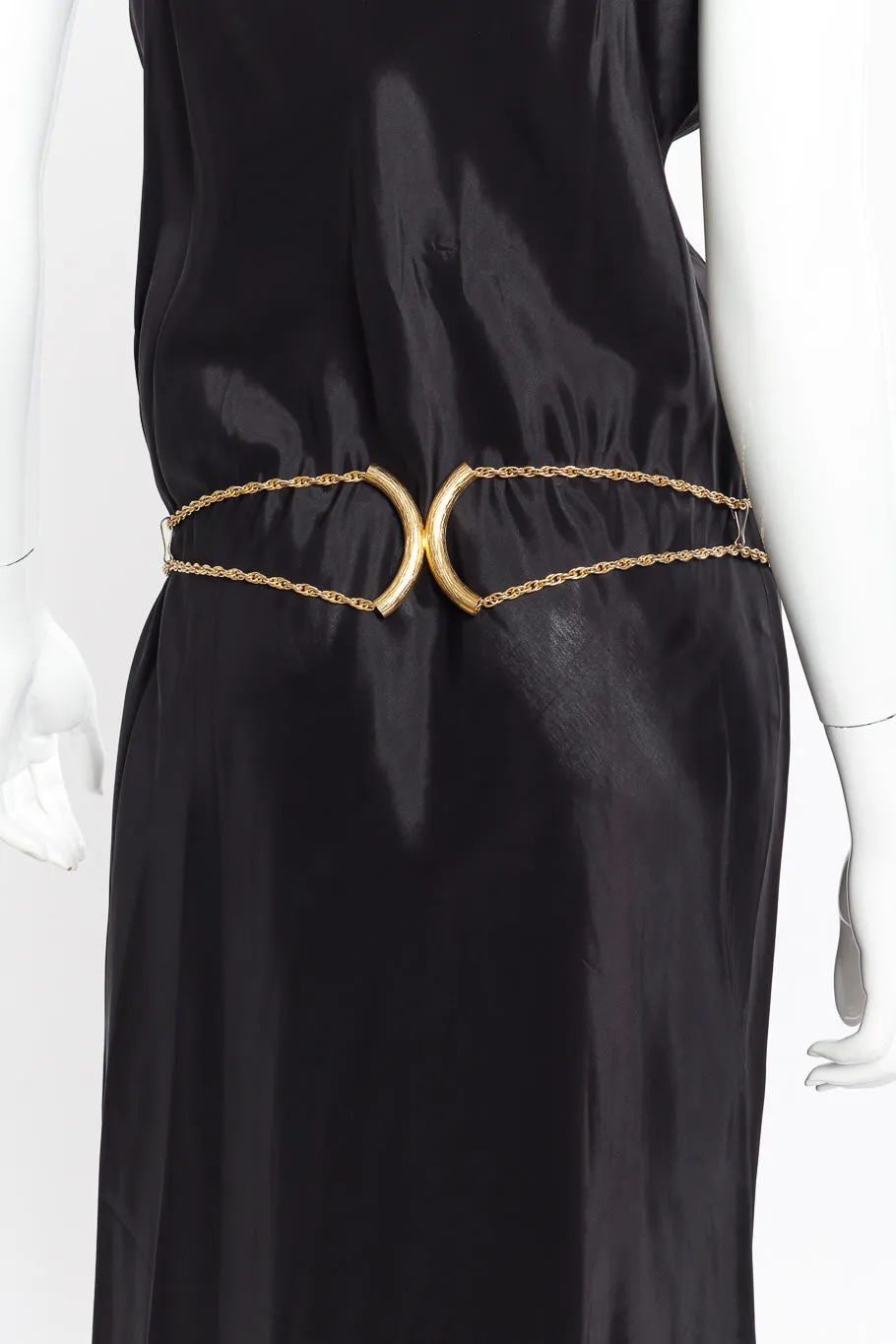 Crescent Plate Chain Belt