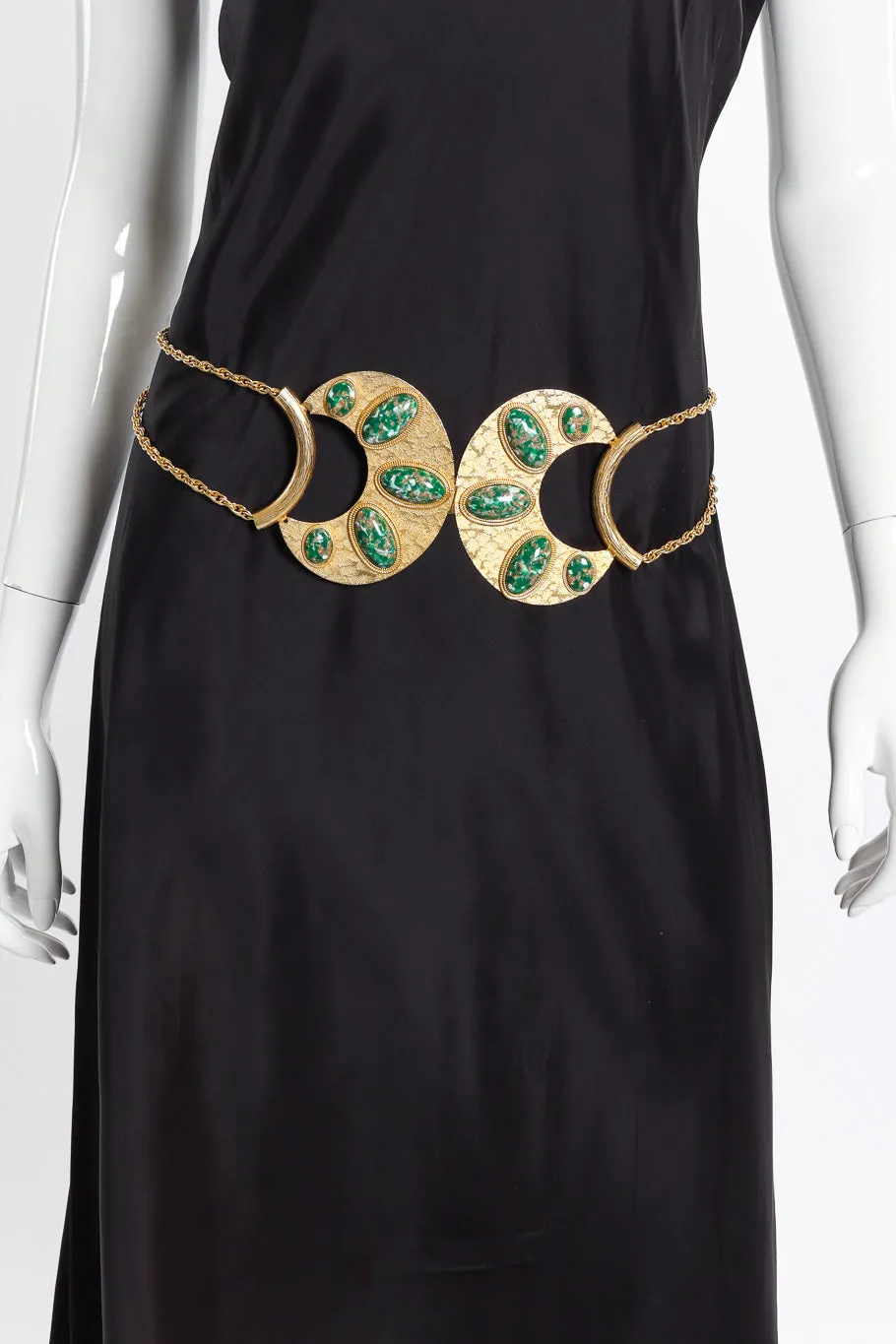 Crescent Plate Chain Belt