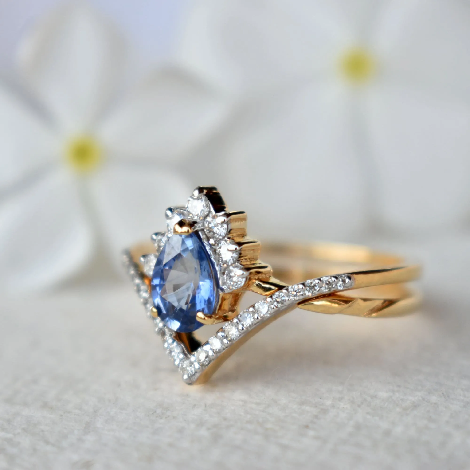 INTERLOCKING Natural Blue Sapphire & Diamond Wedding Ring Set