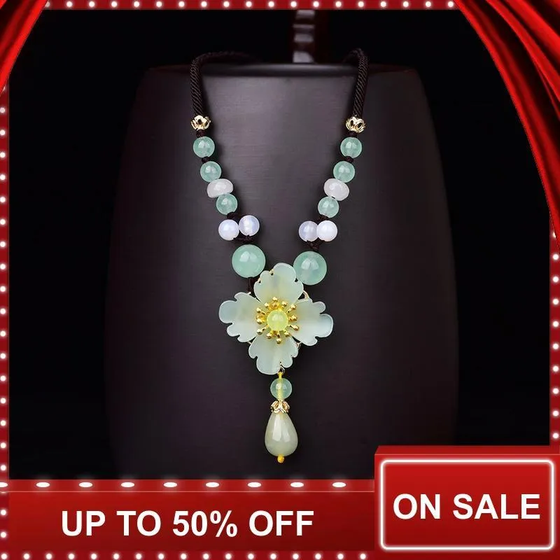 Jade Flower Choker Necklaces