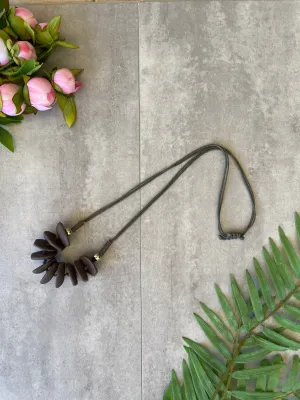 Megane Necklace in Khaki