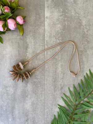 Megane Necklace in Mocha