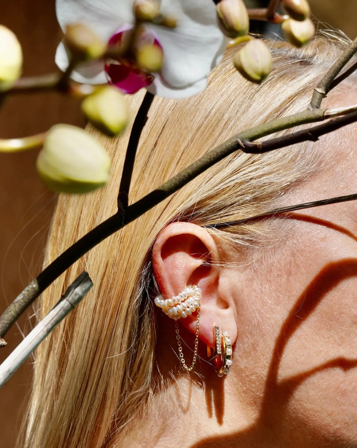 No-pierce magnetic cuff earring with triple layer pearls and dangle gold chain 250-05 | Erika Williner Designs - Pearl Magnet Cuff