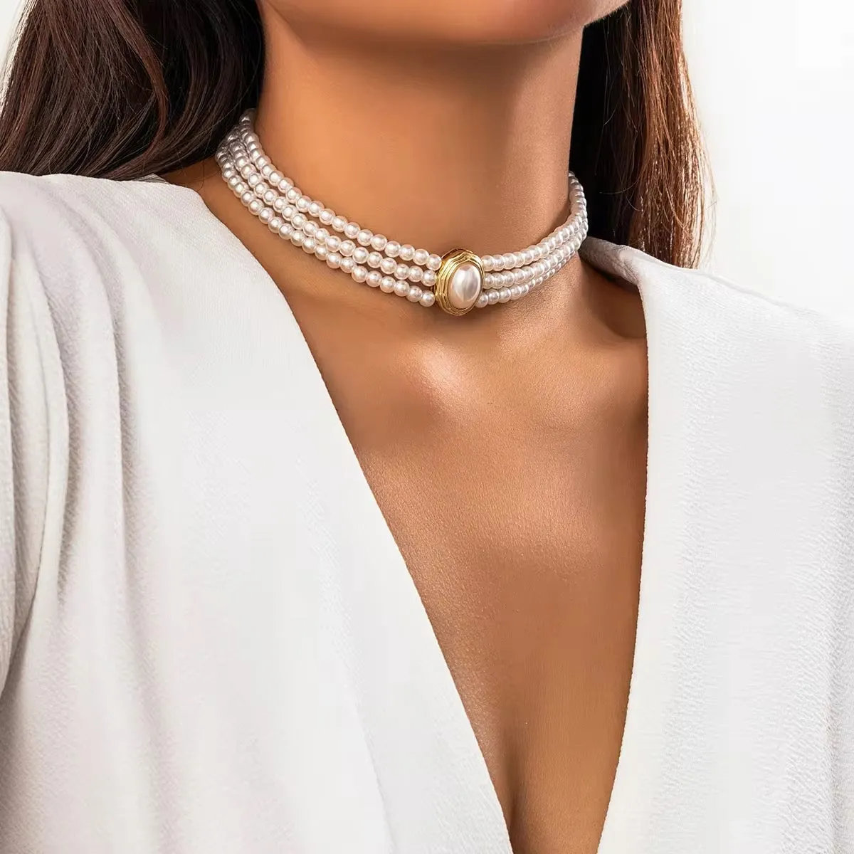 Romantic White Choker Necklace