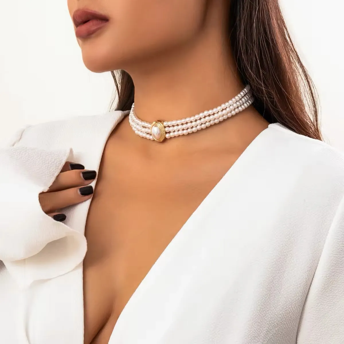 Romantic White Choker Necklace