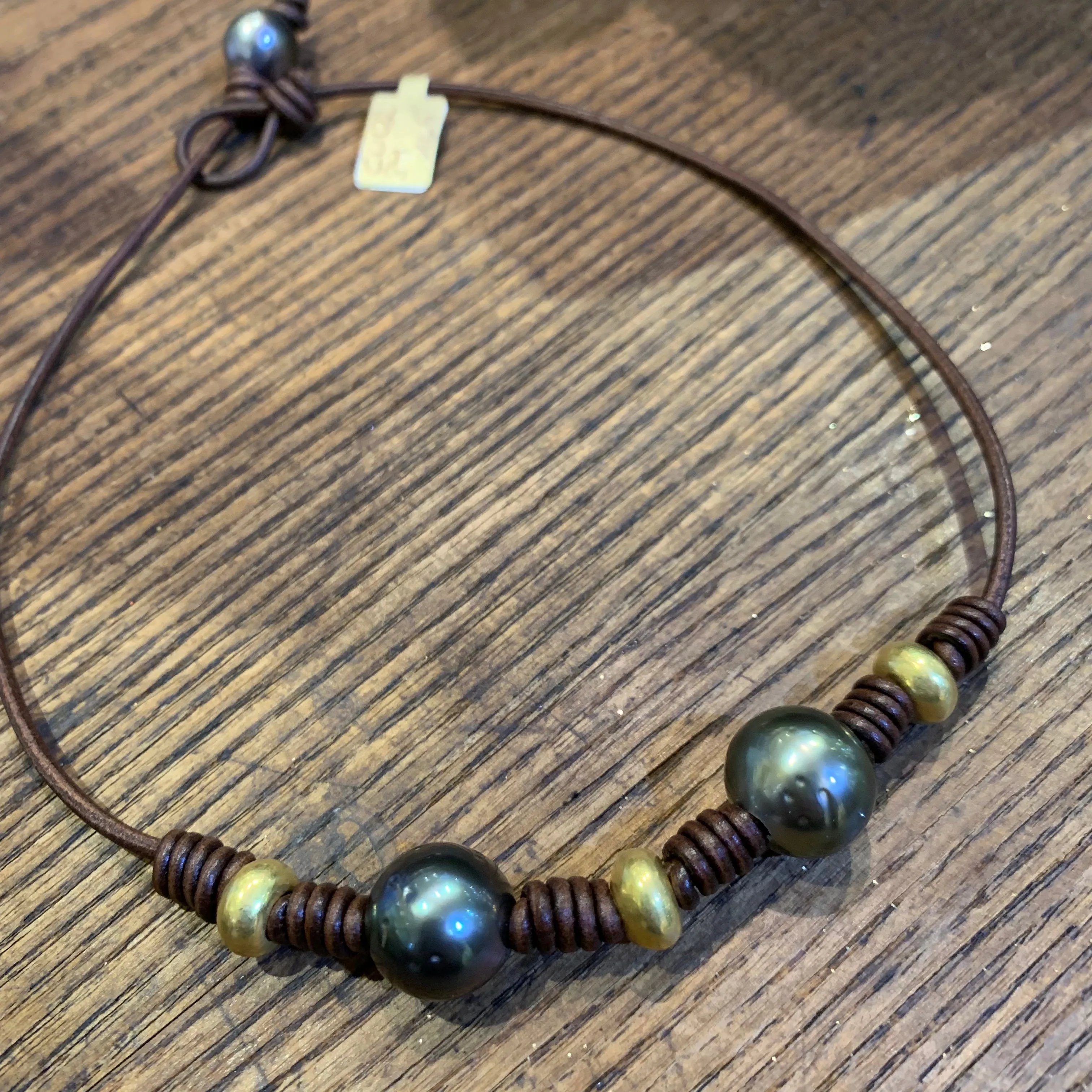 Tahitian Pearls, 18K Gold Roundels w/ Knots Choker | 16.5”