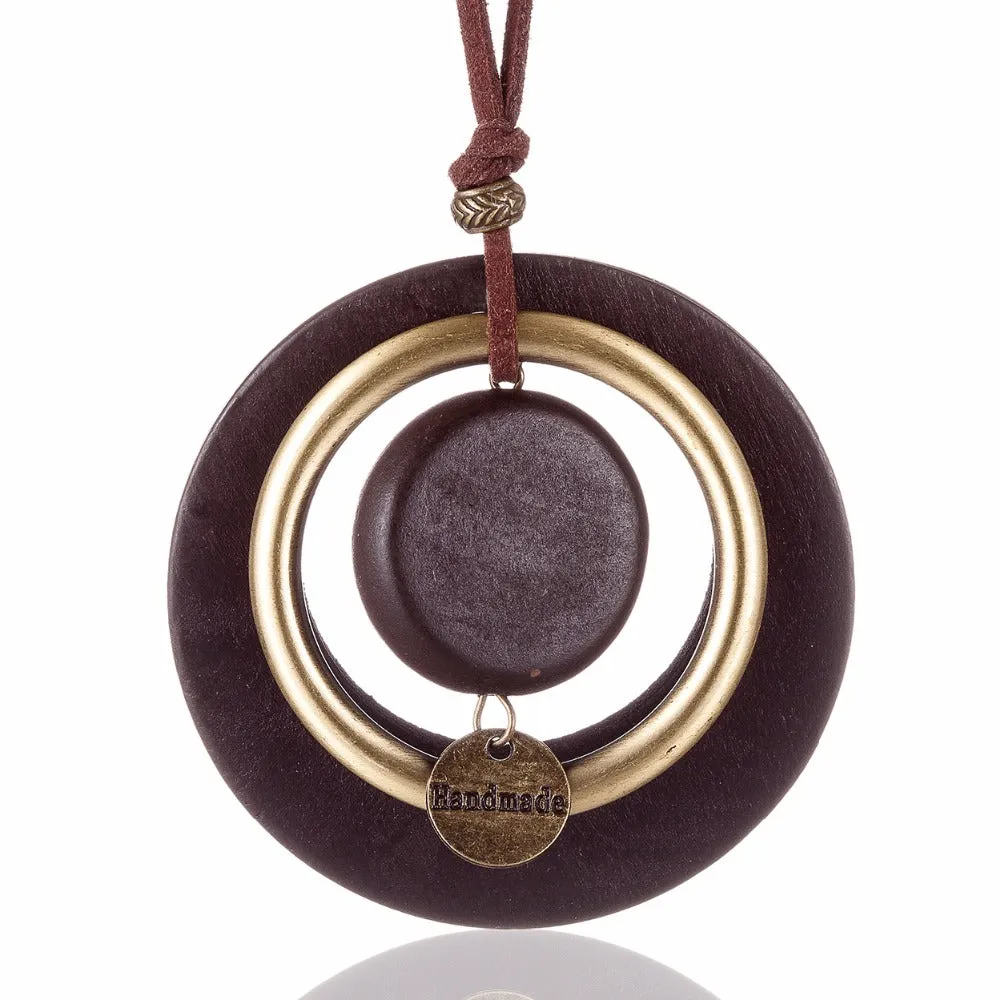 Trendy Wooden Choker Necklace.