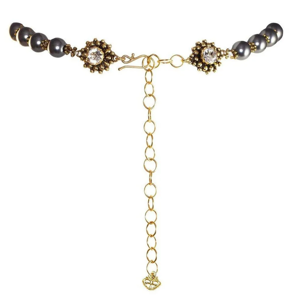 Vivienne Knotted Pearl Choker