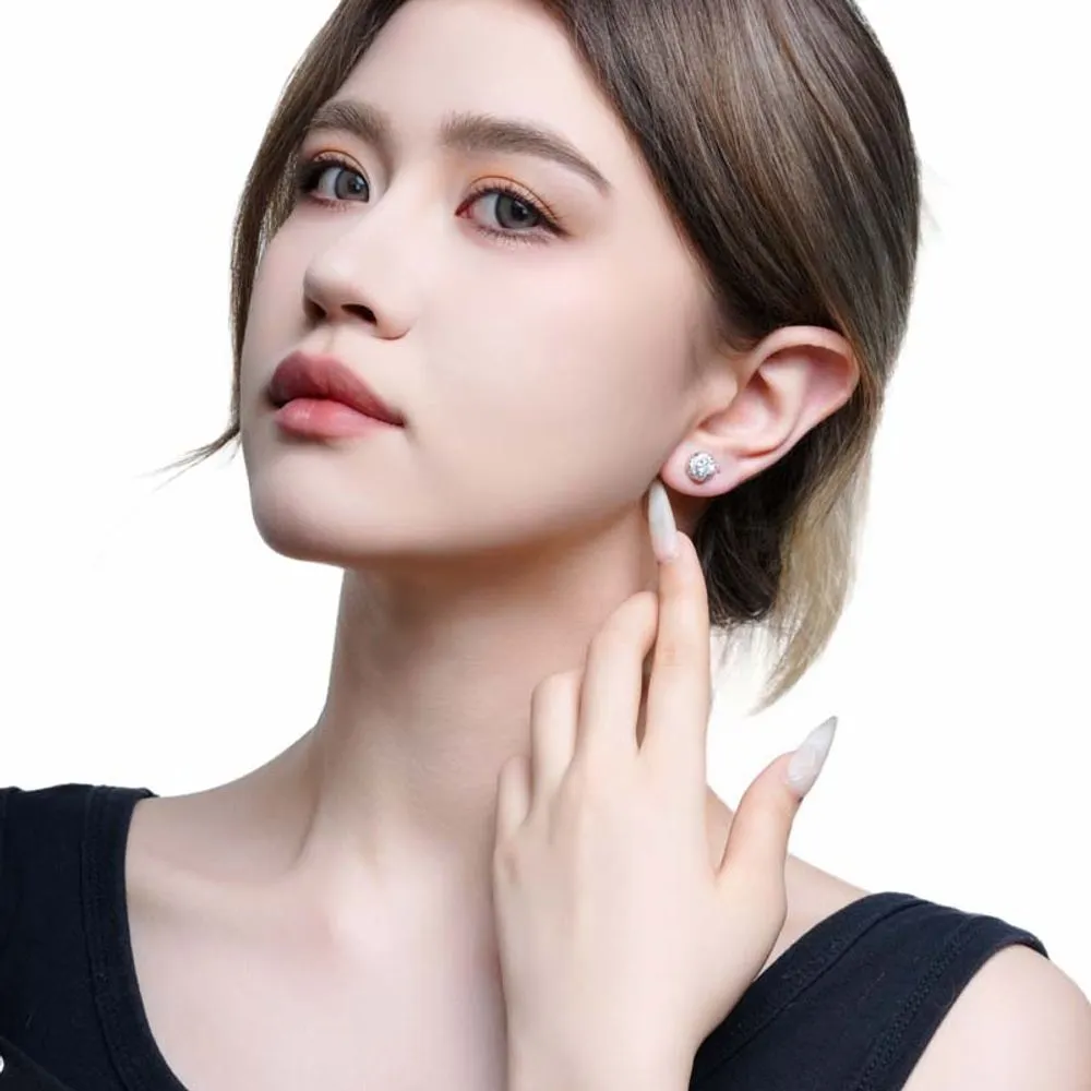WIC | Clover Magnetic Earrings